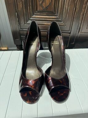 Stuart Weitzman Tortoiseshell Patent Peep-Toe Pumps - Brown/Black